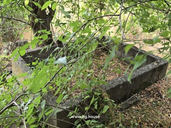 Cheap Bulgarian Property for Sale in Pomoshtitsa – 872m² Land
