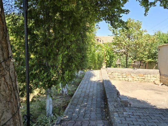Bulgarian Property for Sale – Village Gorsko Ablanovo, 1300m² Garden