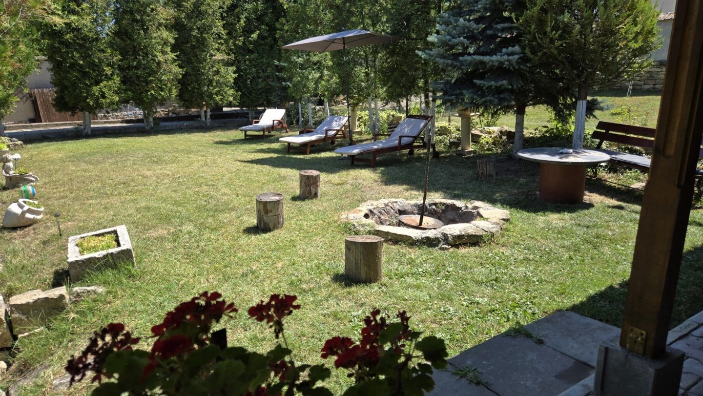Bulgarian Property for Sale – Village Gorsko Ablanovo, 1300m² Garden