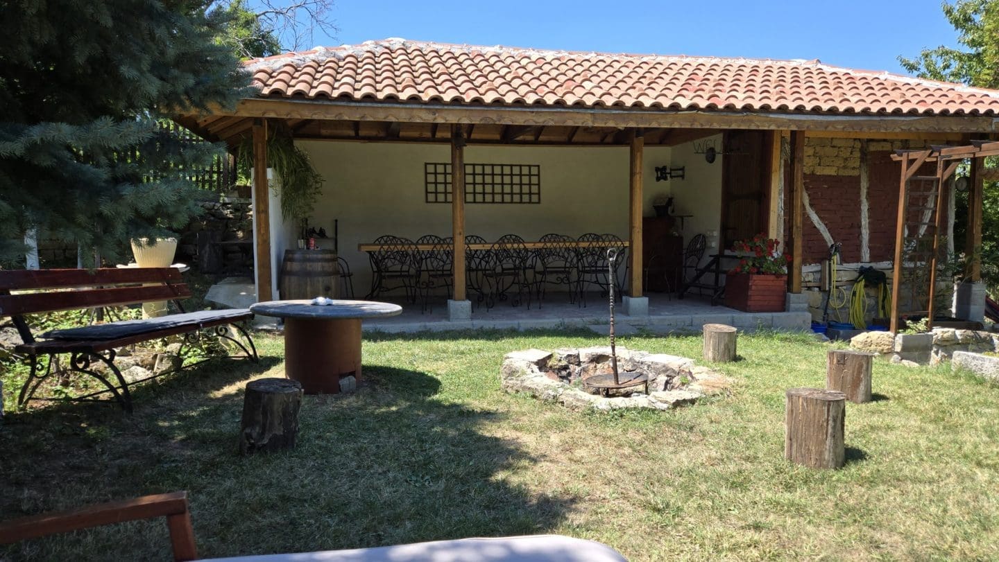 Bulgarian Property for Sale – Village Gorsko Ablanovo, 1300m² Garden