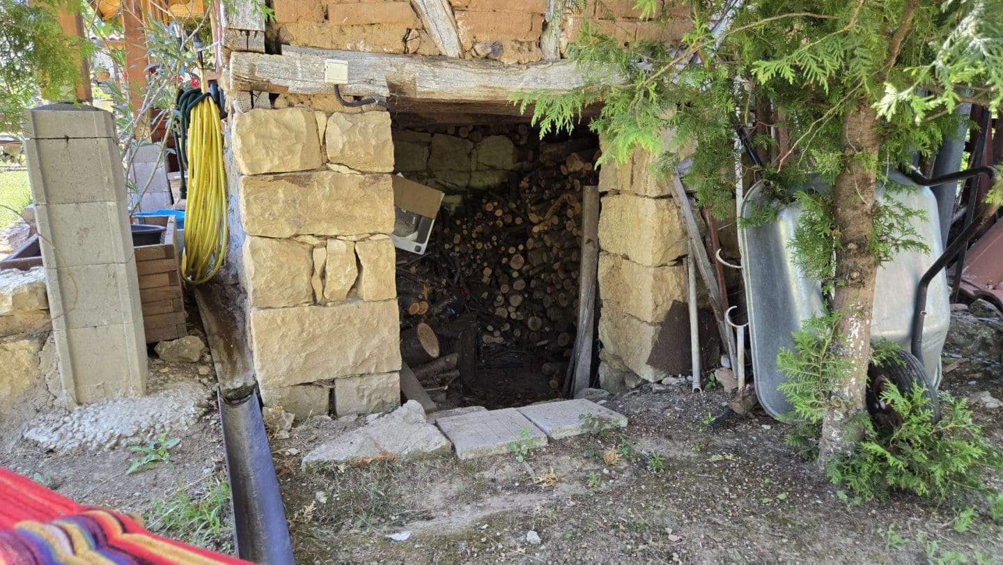 Bulgarian Property for Sale – Village Gorsko Ablanovo, 1300m² Garden
