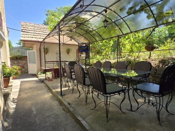 Bulgarian Property for Sale – Village Gorsko Ablanovo, 1300m² Garden