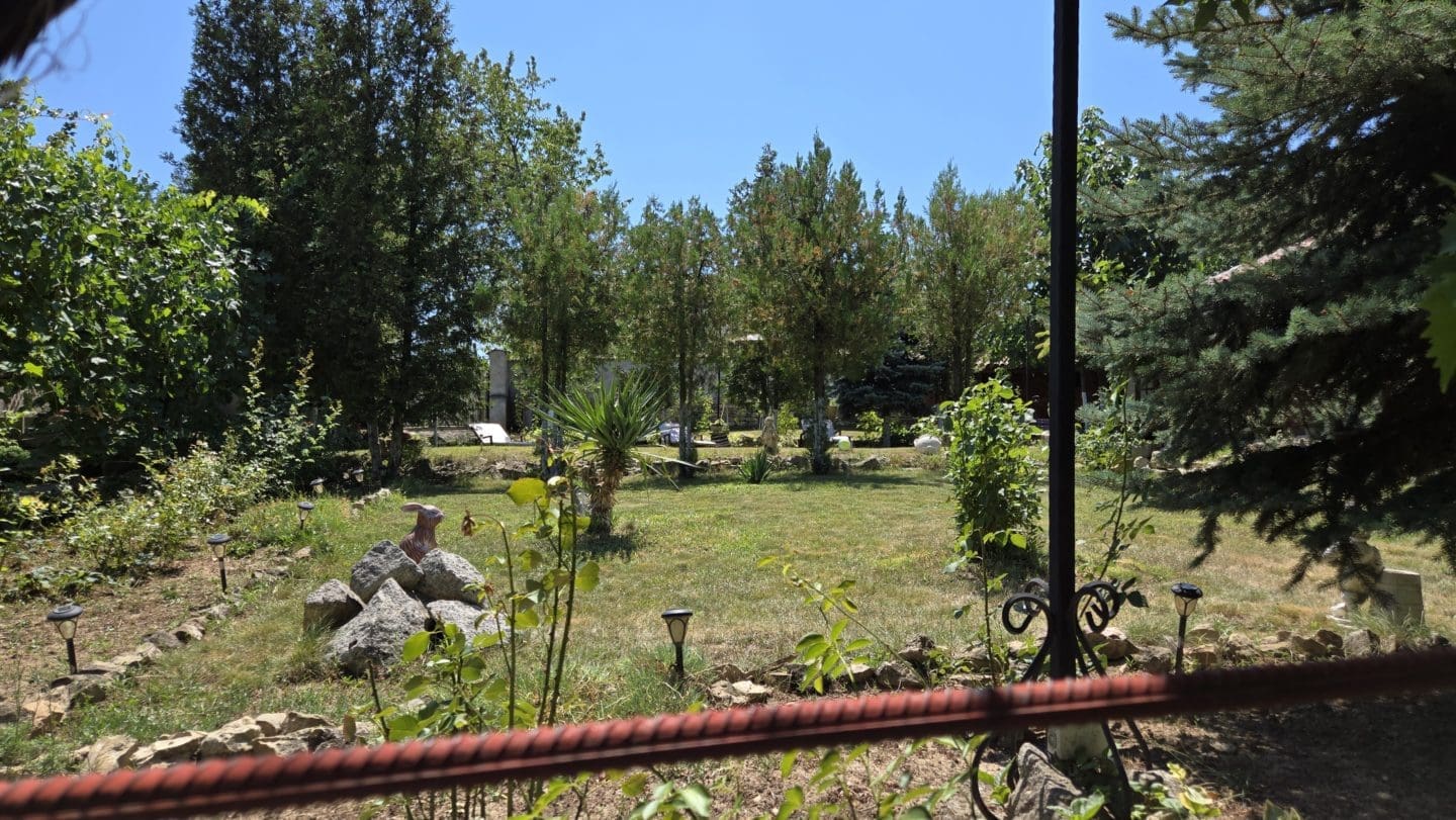 Bulgarian Property for Sale – Village Gorsko Ablanovo, 1300m² Garden