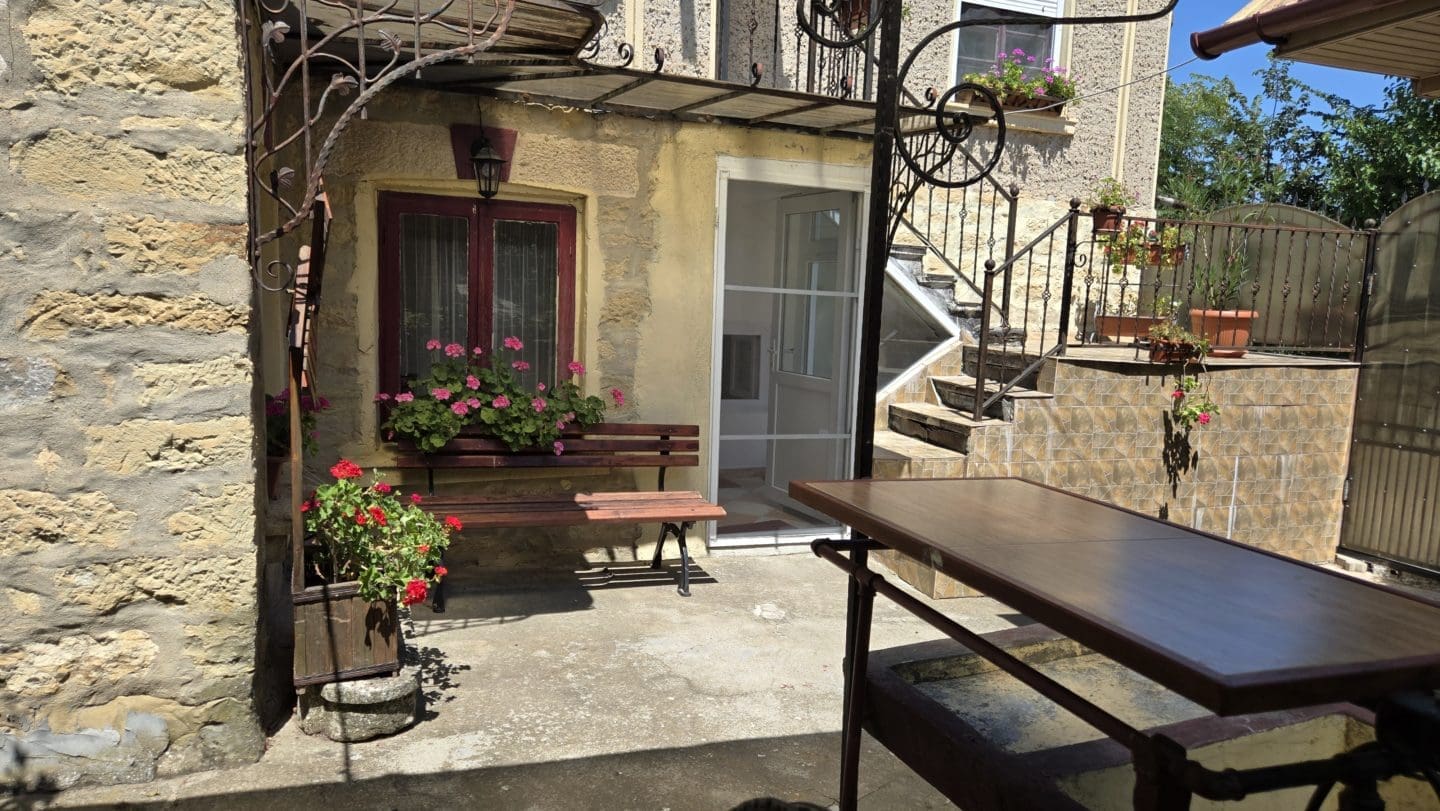 Bulgarian Property for Sale – Village Gorsko Ablanovo, 1300m² Garden