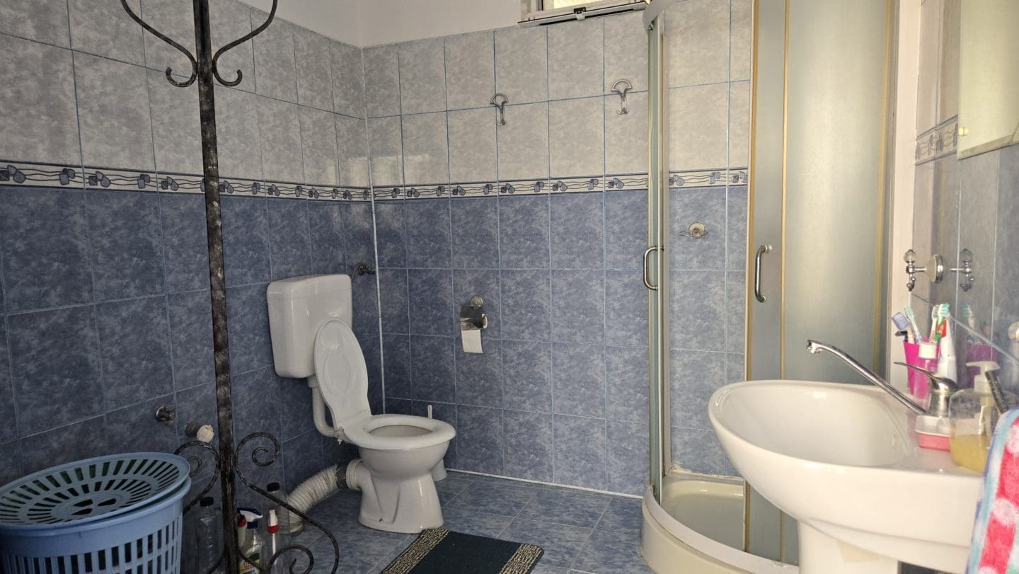 Bulgarian Property for Sale – Village Gorsko Ablanovo, 1300m² Garden