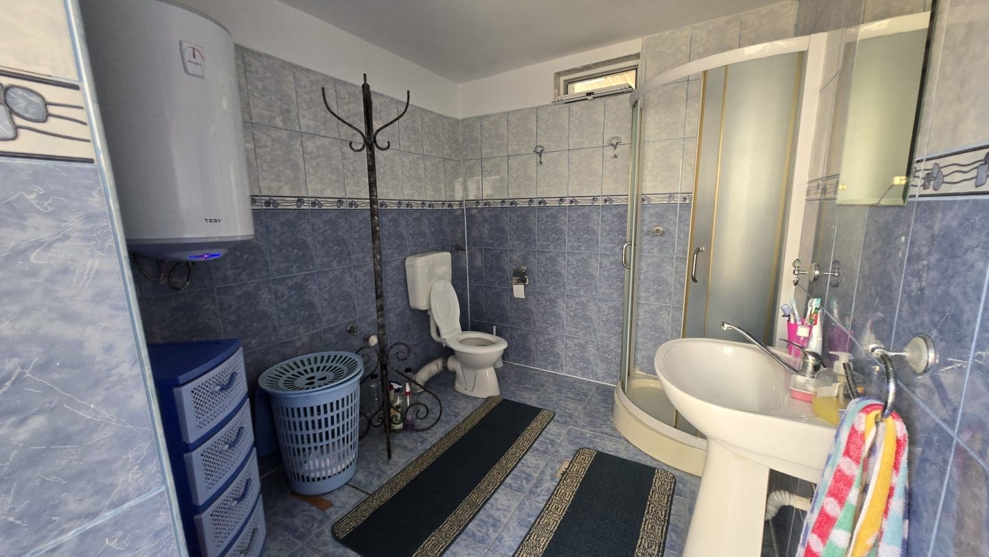 Bulgarian Property for Sale – Village Gorsko Ablanovo, 1300m² Garden