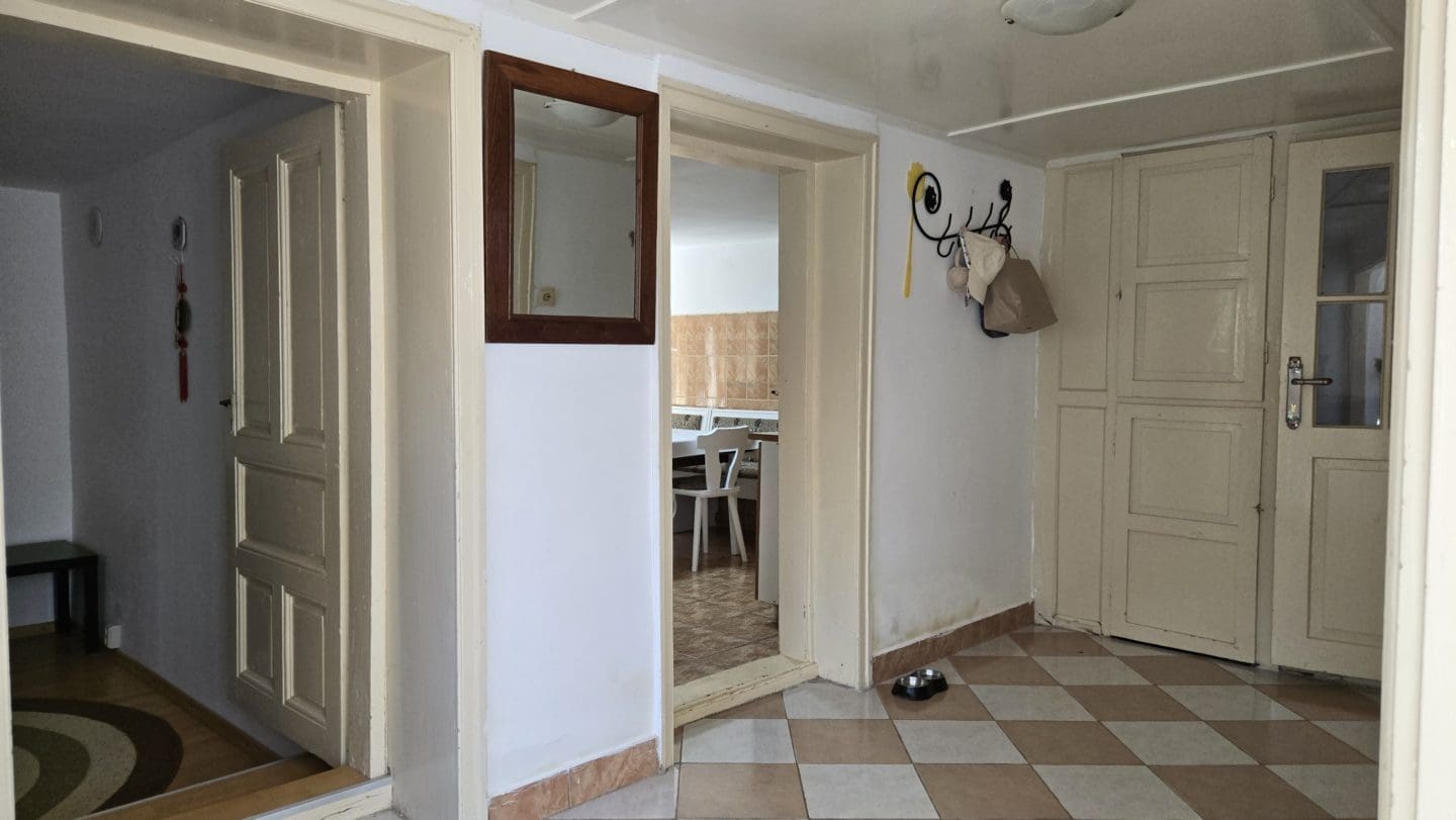 Bulgarian Property for Sale – Village Gorsko Ablanovo, 1300m² Garden