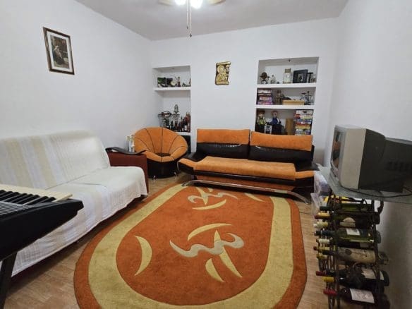 Bulgarian Property for Sale – Village Gorsko Ablanovo, 1300m² Garden