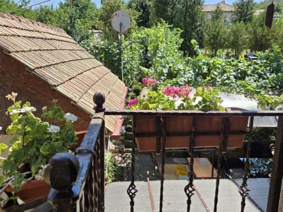 Bulgarian Property for Sale – Village Gorsko Ablanovo, 1300m² Garden