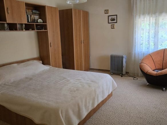 Bulgarian Property for Sale – Village Gorsko Ablanovo, 1300m² Garden