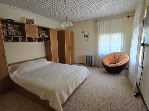 Bulgarian Property for Sale – Village Gorsko Ablanovo, 1300m² Garden