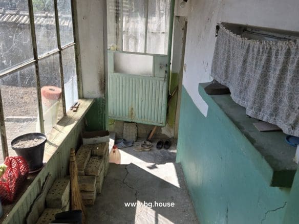 Bulgarian Property for Sale – Village Voditsa, 2500m², Annex, Outbuildings