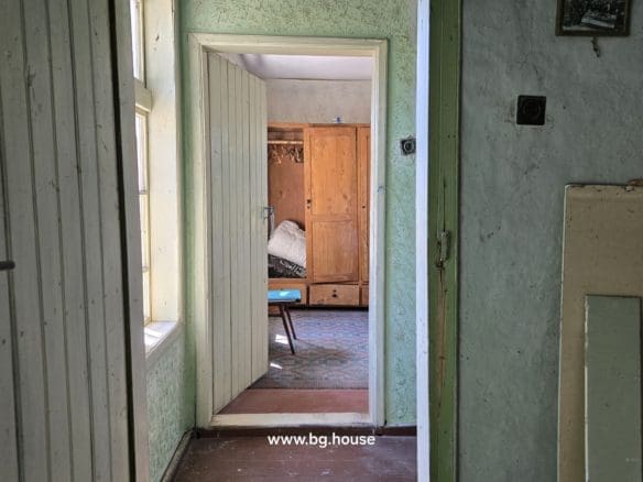 Bulgarian Property for Sale – Village Voditsa, 2500m², Annex, Outbuildings