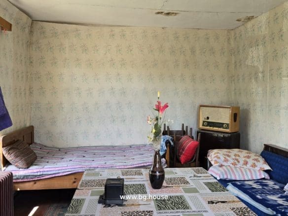 Bulgarian Property for Sale – Village Voditsa, 2500m², Annex, Outbuildings