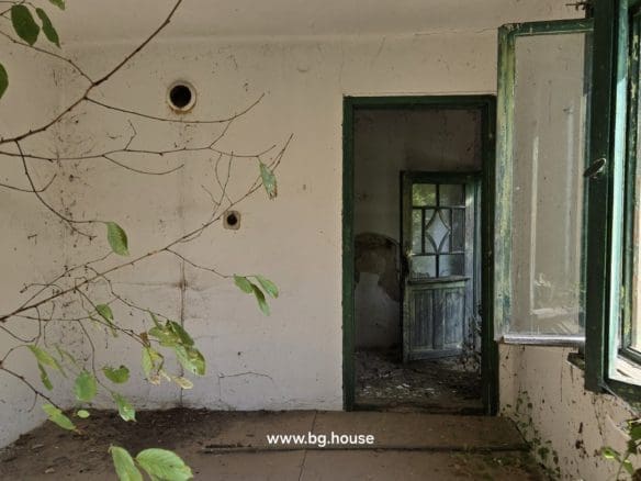 Bulgarian Property for Sale – Village Lomtsi with 3135m² Land