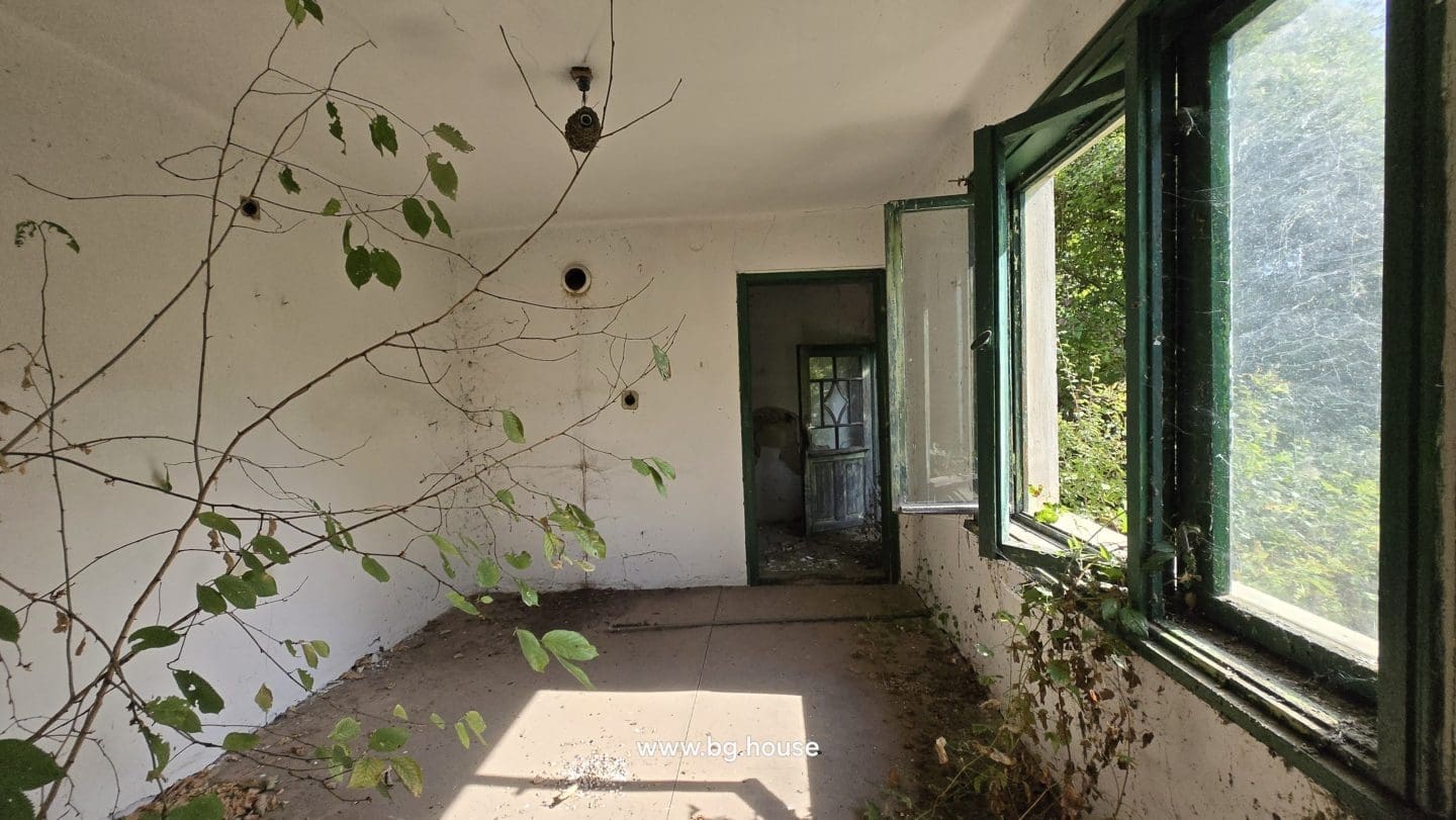 Bulgarian Property for Sale – Village Lomtsi with 3135m² Land