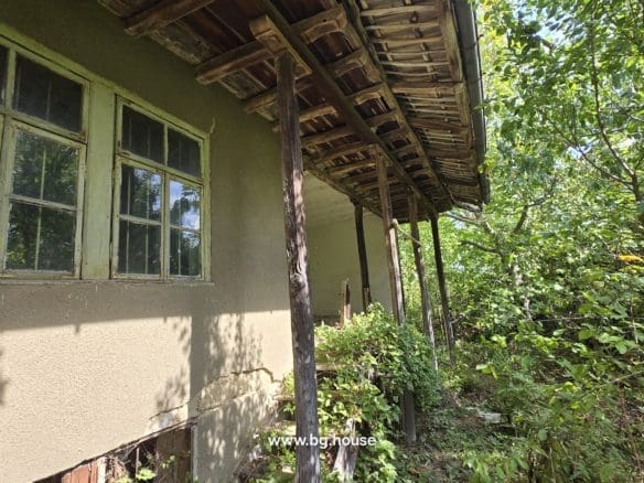 Bulgarian Property for Sale – Village Lomtsi with 3135m² Land