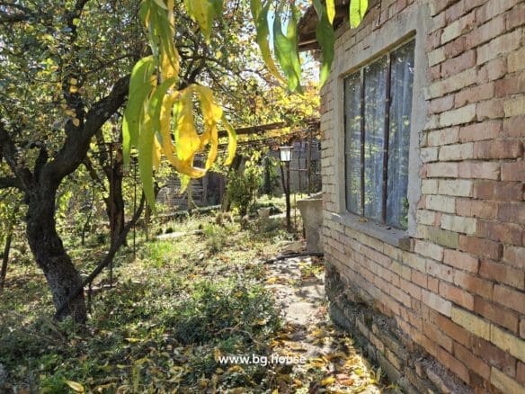 Bulgarian House for Sale in Village Gorsko Ablanovo – 2200m² Garden