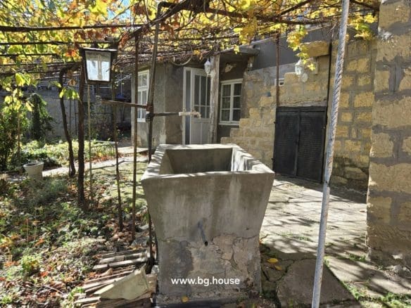 Bulgarian House for Sale in Village Gorsko Ablanovo – 2200m² Garden