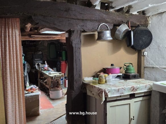 Bulgarian House for Sale in Village Gorsko Ablanovo – 2200m² Garden