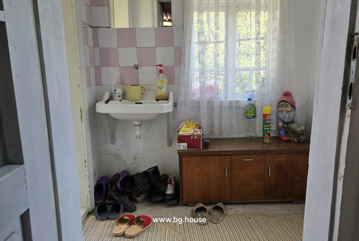 1170
