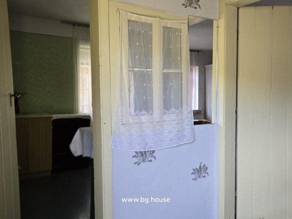 Bulgarian House for Sale in Village Gorsko Ablanovo – 2200m² Garden