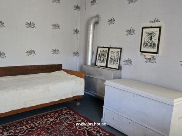 Bulgarian House for Sale in Village Gorsko Ablanovo – 2200m² Garden